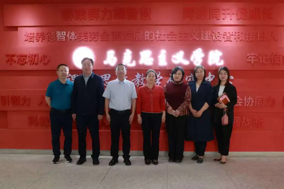 best365中国官方网站赴武汉铁路职业技术学院调研