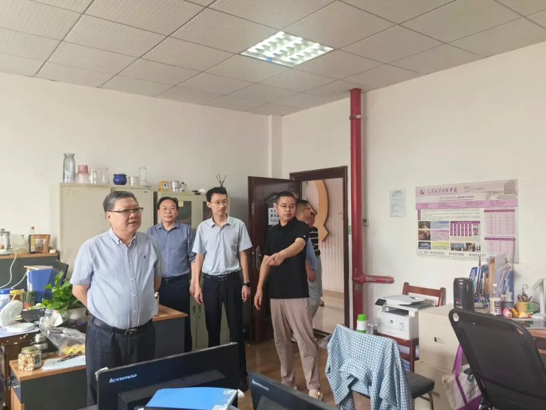 best365中国官方网站开展2025年国庆节前校园安全专项检查
