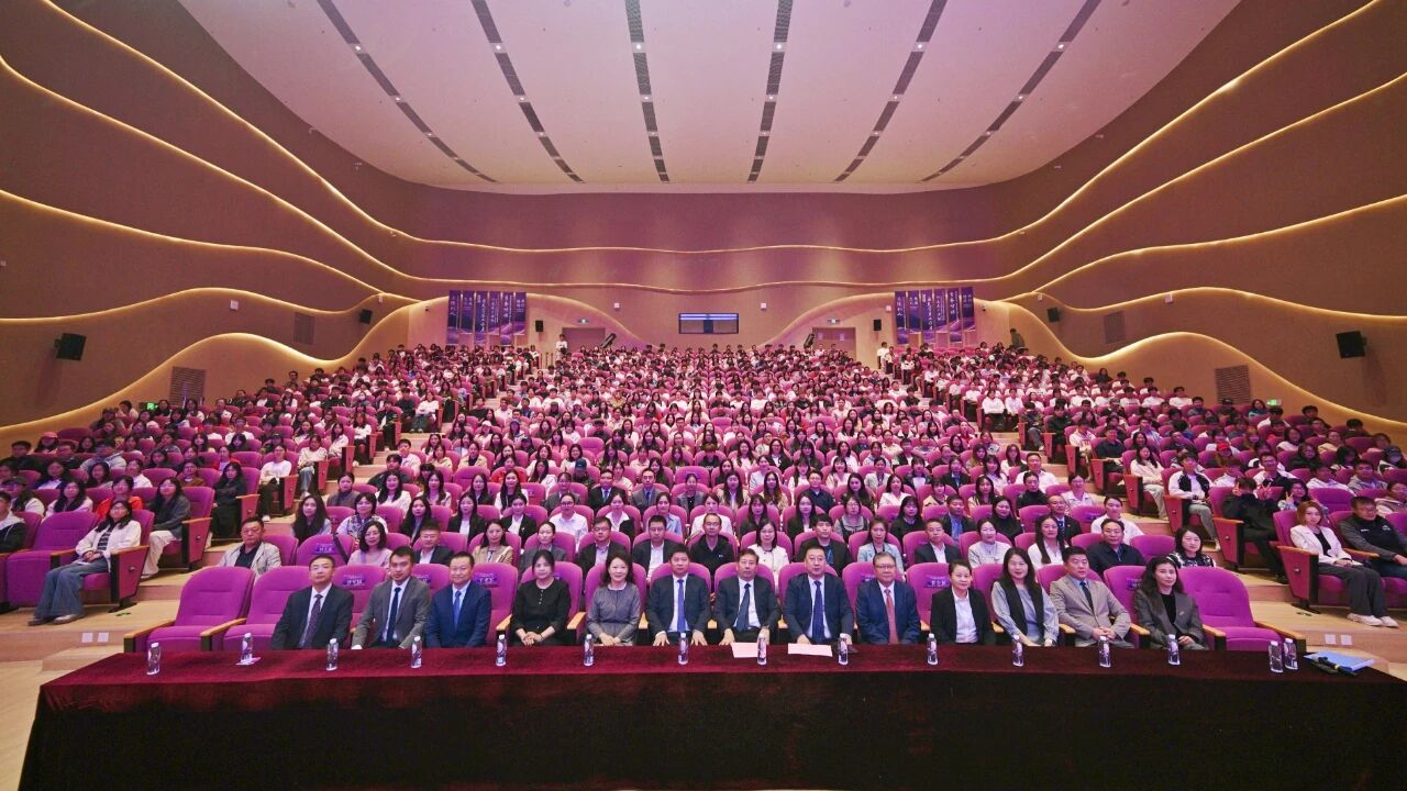 荣光为序 育见未来 | 2025“最美学生工作者”评选展示活动圆满收官