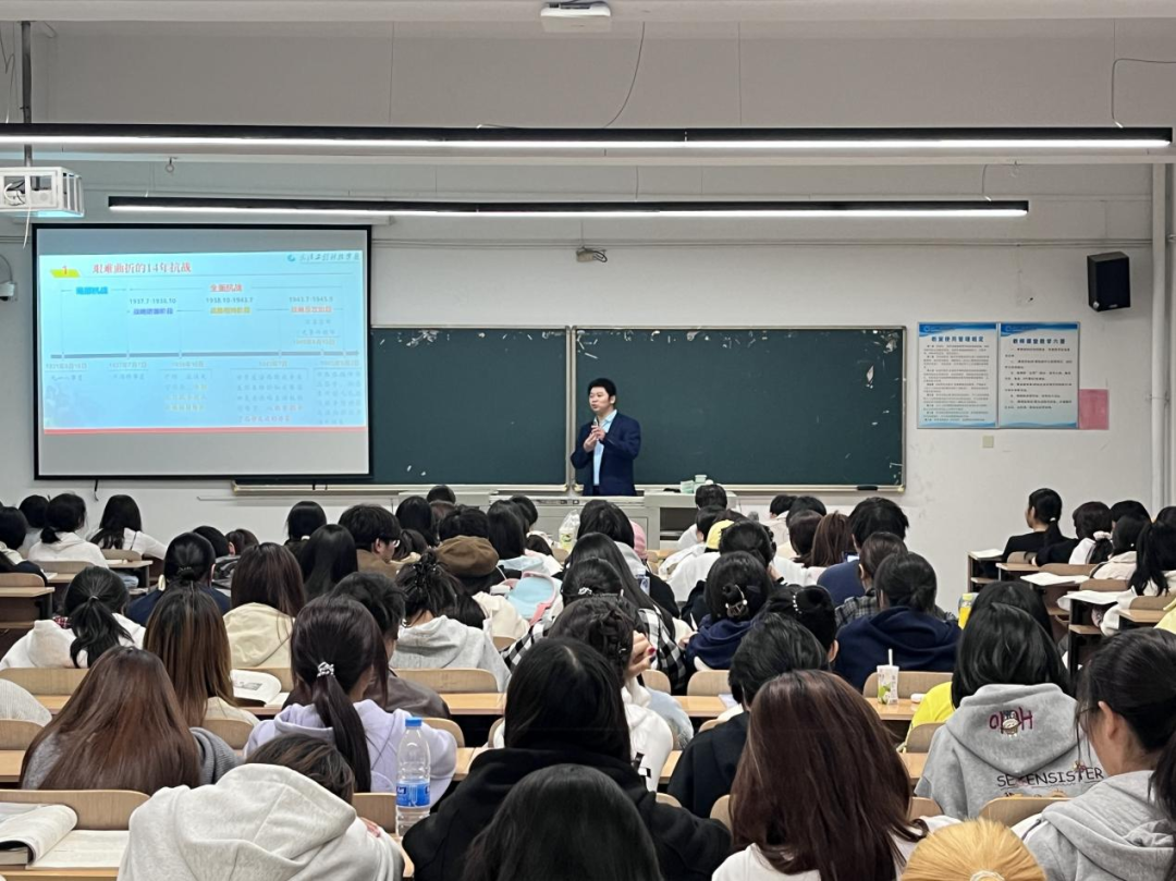 校领导接力开讲形势与政策课 引领青年学子勇担时代使命