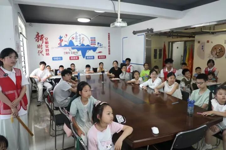 青春践初心 实干暖民心 | 木桥寻忆筑梦行志愿服务队走进襄州园林社区开展暑期实践